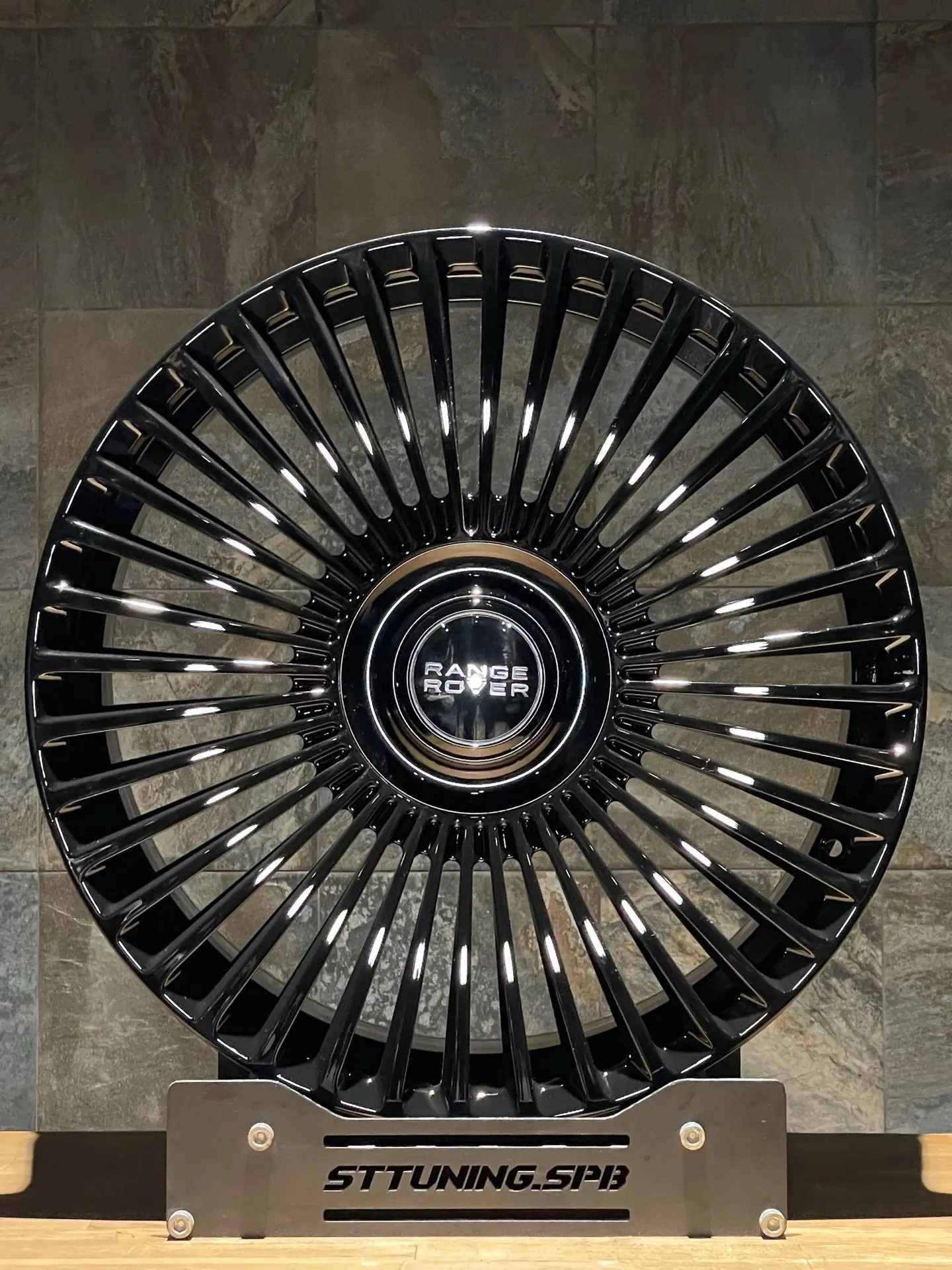 Диск ST Forged Range Rover 668 9,5х22 5/120 et40 72,56 Gloss Black Д006444
