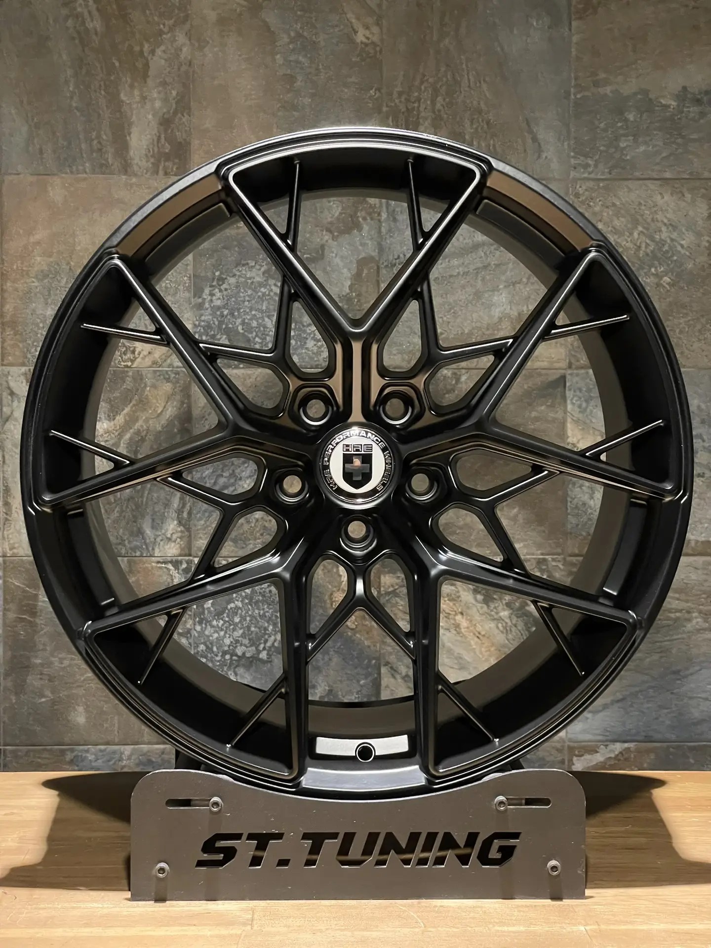 Диск Replica ST HR FF 10 8х18 5/108 et35 73,1 Matt Black Д006130