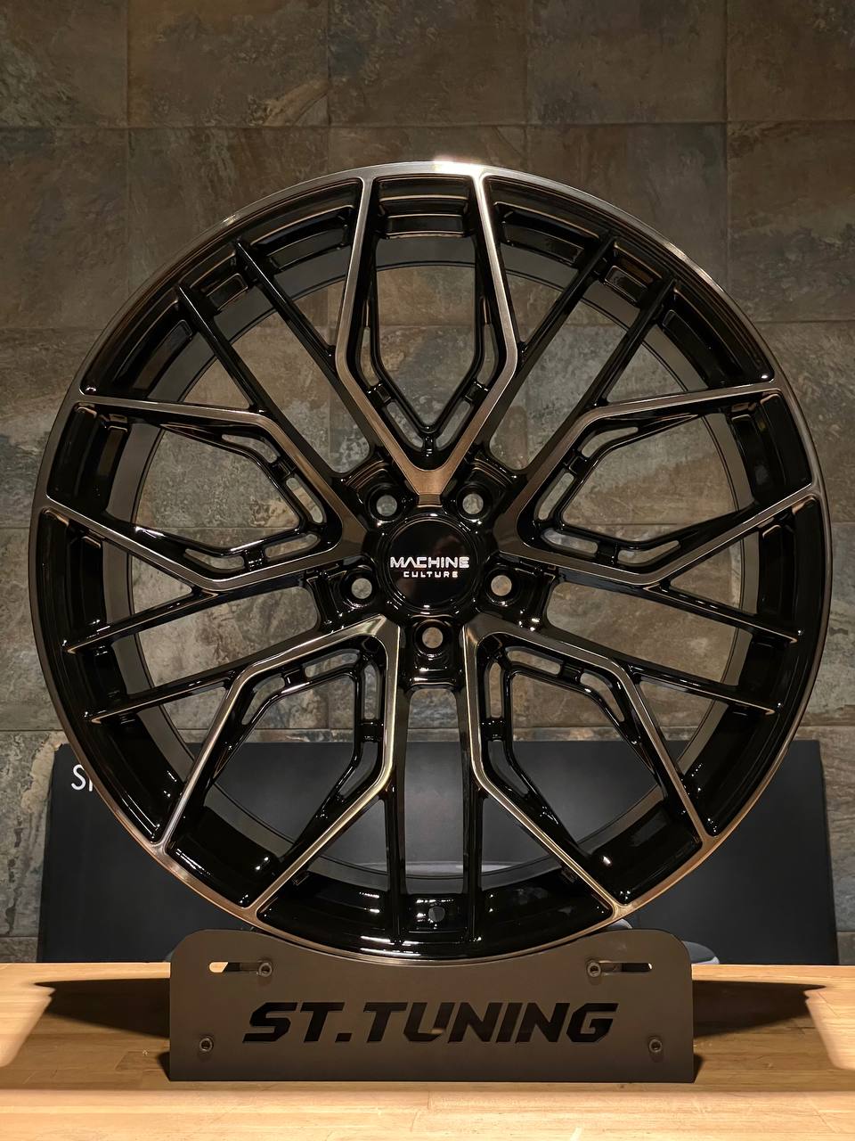 Диск Replica ST FF 205 9х20 5/108 et30 73,1 Black Polish Dark Д003586