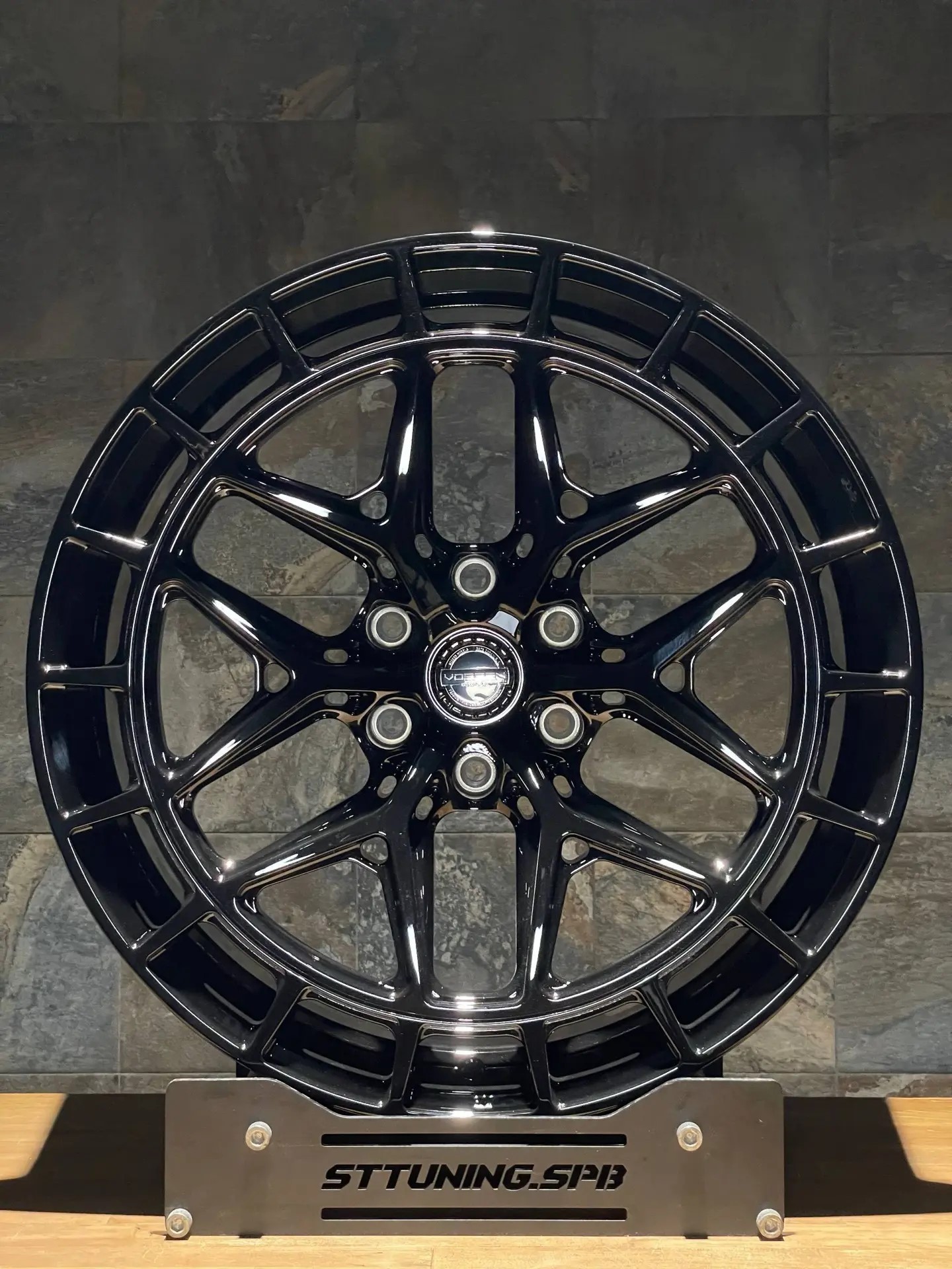 Диск ST Forged Tank2276 10х22 6/139,7 et25 100,1 Gloss Black Д006442